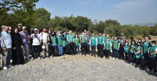 Daha temiz çevre için çöp topladılar