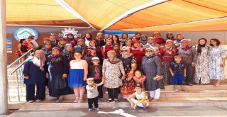 Korkutelili Kadınlar Antalya Kadınlar Plajı Ve Tünektepede Ağırlandı