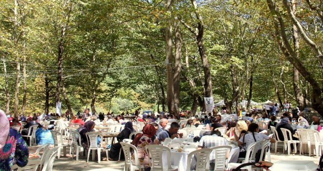 Bursa Çimentoda Geleneksel Aile Şenliği Coşkusu