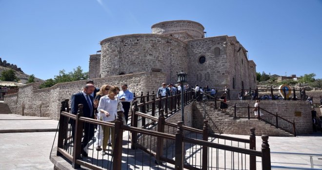 Büyükelçiler Konyada Tarihi Mekanları Gezdi