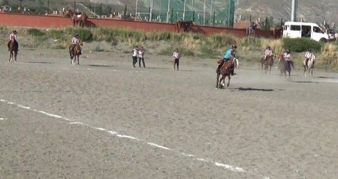 Atlı Cirit İl Müsabakaları Yapıldı