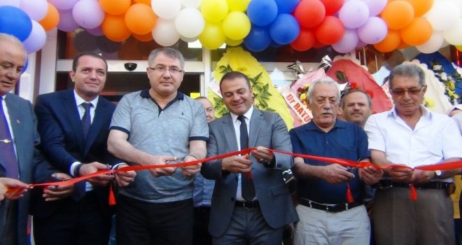 Ercişte Aile Eğlence Merkezi Törenle Hizmete Açıldı