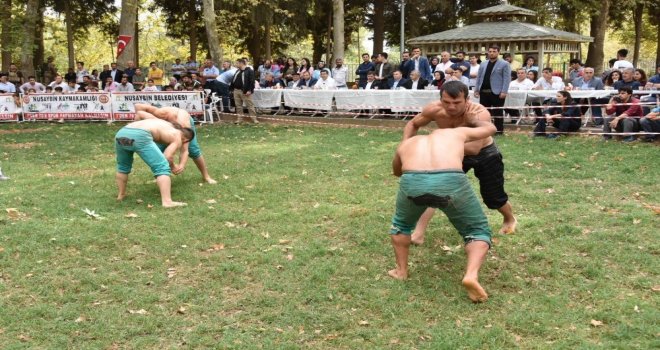 Ay Yıldızın Gölgesinde Kıran Kırana Mücadele