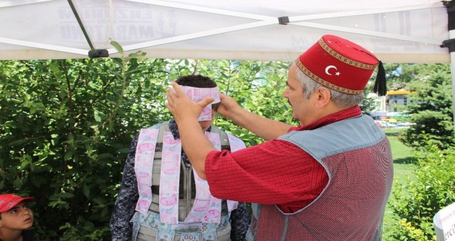 Erzurumda Dolara İlginç Protesto