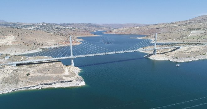 520 Metrelik Köprü İlçeye Nefes Aldırdı
