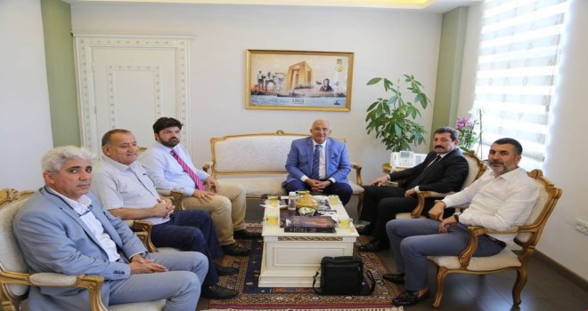 Mersin Büyükşehir Belediye Başkanı Kocamazdan , Vali Tavlıya Ziyaret