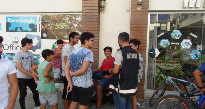 Manavgat Polisinden Okul Öncesi Park Ve İnternet Kafe Denetimi