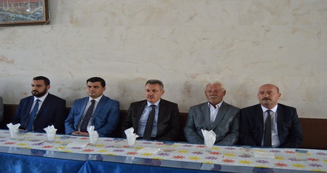 Vali Elban, Eleşkirtte Başkan Sarıya Taziye Ziyaretinde Bulundu
