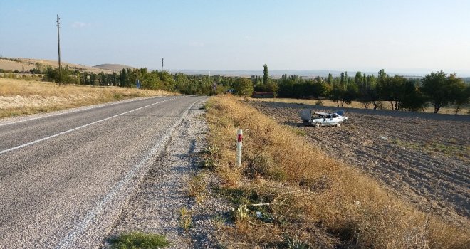 Günyüzü Nde Trafik Kazası, 1İ Ağır 2 Kişi Yaralandı