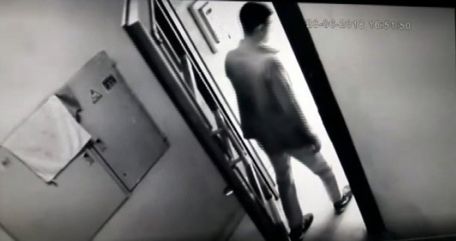 (Özel)Sultangazide Kale Gibi Korunan Evde Yaşanan Hırsızlık Anları Kameralara Yansıdı