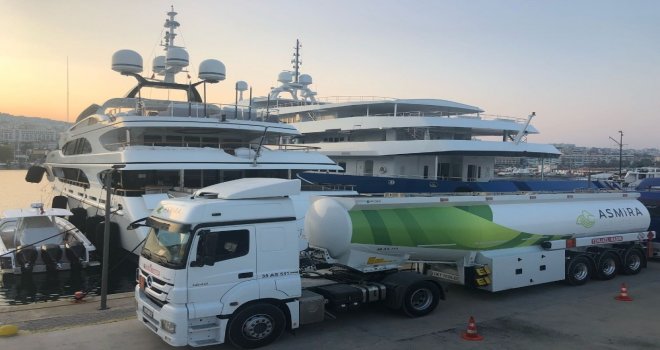 Amerikalı Milyarder, Yatına 1 Milyon Liralık Yakıt Aldı