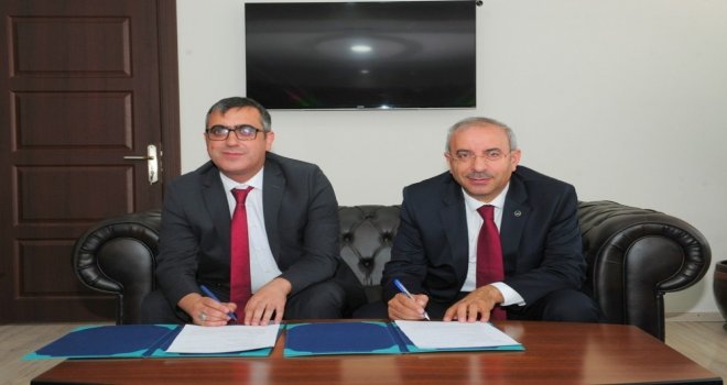 Van Yyü, Muradiye Kaymakamlığı İle Bina Tahsis Protokolü İmzaladı