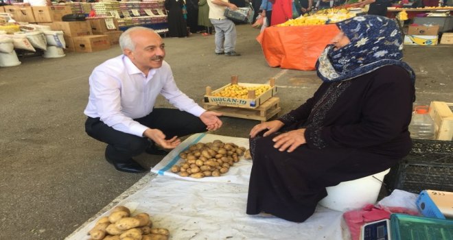 Başkan Gülden Perşembe Pazarına Ziyaret