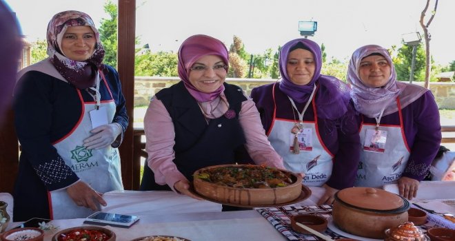 Geleneksel Konya Yemekleri Meramda Yarıştı