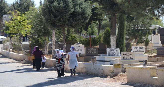 Gaziantepte Mezarlıklar Arefe Gününde Doldu Taştı