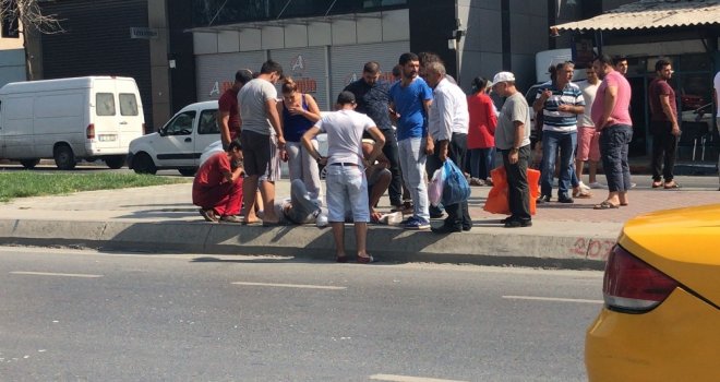 (Özel) Motosikletli Şahsın Yayaya Çarpıp Seke Seke Olay Yerinden Kaçma Anları Kamerada