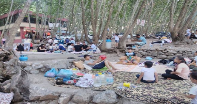 Terörden Temizlenen Kırsaldaki Mesire Alanları Ziyaretçilerin Akınına Uğruyor