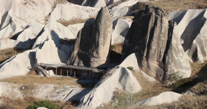 Dünya Harikası Peribacaları Katlediliyor