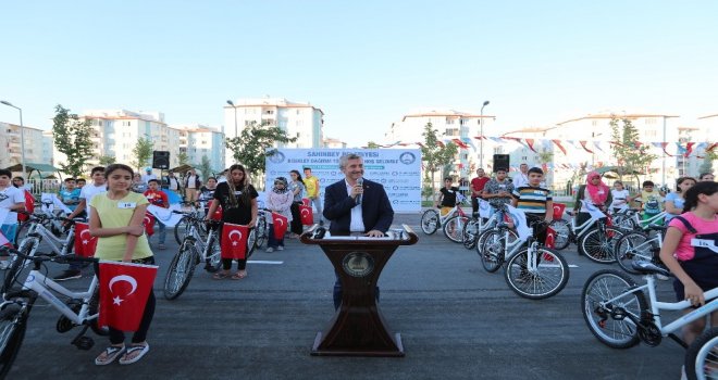 Şahinbeyde 144 Öğrenciye Daha Bisiklet Hediyesi