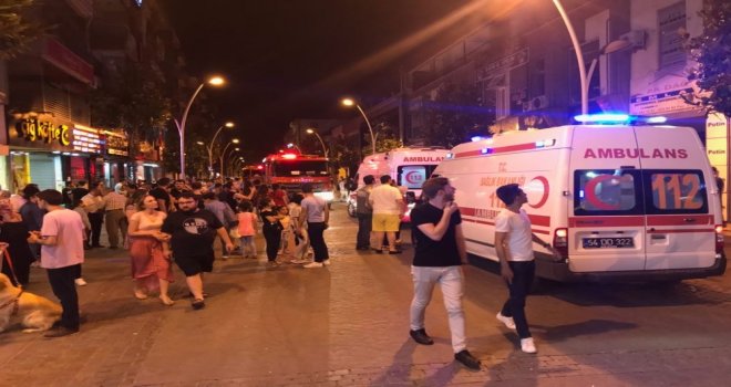 Sakaryada Kafede Yangın: 8 Kişi Hastaneye Kaldırıldı