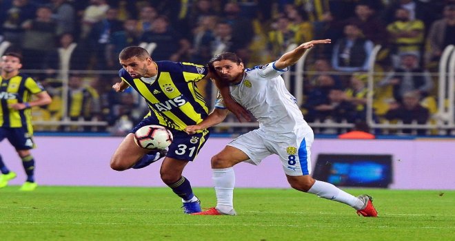 Spor Toto Süper Lig: Fenerbahçe: 0 - Mke Ankaragücü: 1 (İlk Yarı)