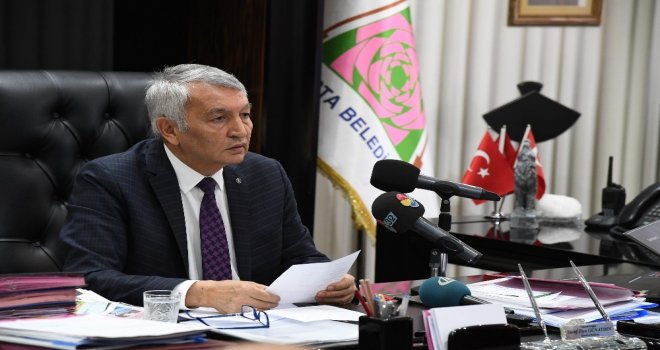İzmirdeki Emekli Öğretmenden Belediye Başkanı Günaydına Duygulandıran Mektup
