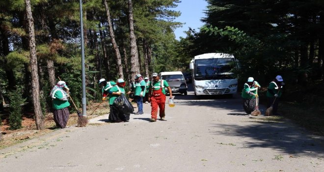 Aksarayda Bayram Öncesi Mezarlıklarda Temizlik Çalışması Başlatıldı