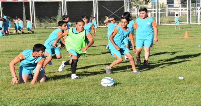 Kocasinanda Mahalleler Arası Futbol Turnuvası Düzenlendi