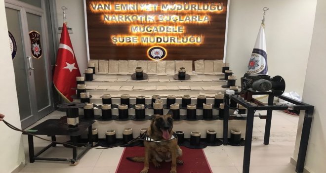 Vanda Elektrik Makaralarının İçerisinde 32 Kilo Eroin Ele Geçirildi