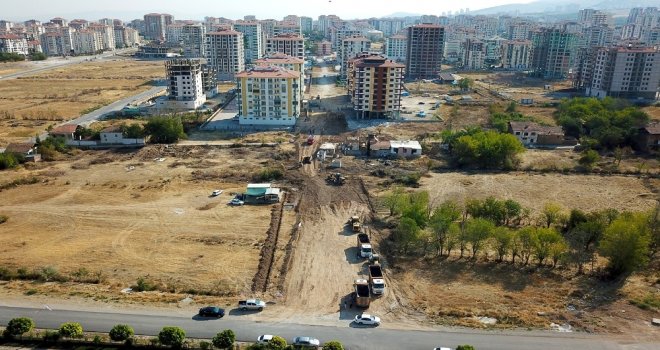 Büyükşehirde Yol Açma Çalışması