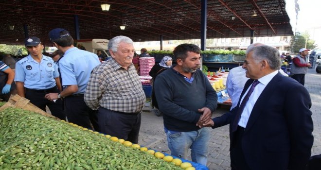 Başkan Büyükkılıç Hürriyet Semt Pazarında