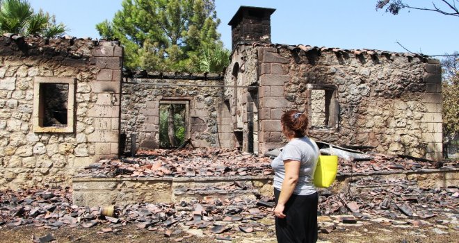 Antalyada Yangının Ardından Ürküten Manzara