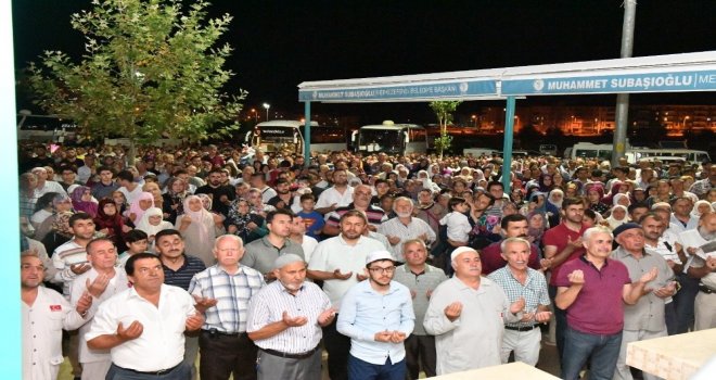 Denizliden İlk Hac Kafilesi Dualarla Uğurlandı