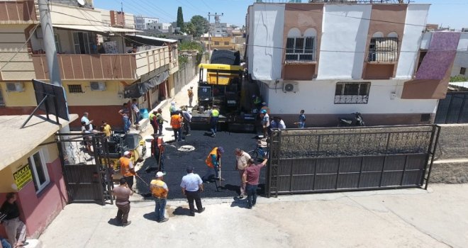 Gazi Caddesinde Asfalt Serimi Başladı