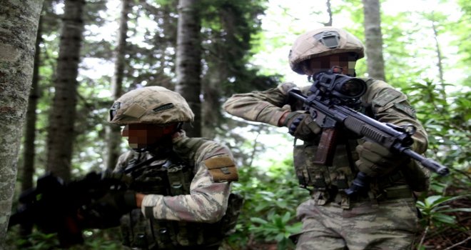 Asker Karadenizde 2 Pkklı ‘Kawa Ve ‘Arasın Peşinde