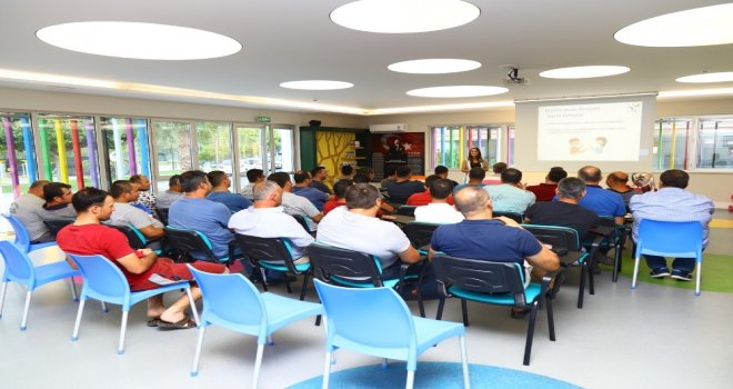 Manavgat Belediyesi Personeline İş Hayatı Ve İletişim Semineri