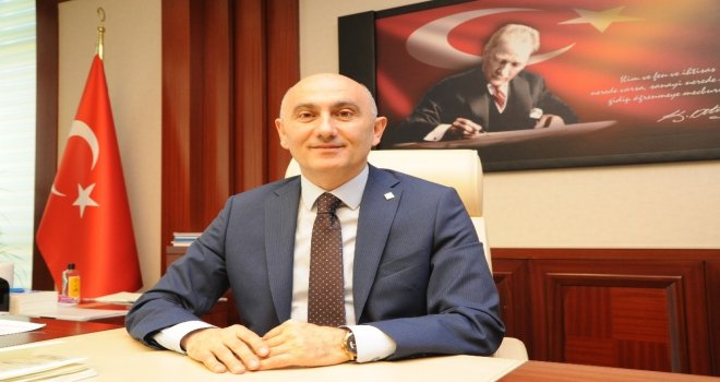 Rektör Yılmazdan 30 Ağustos Zafer Bayramı Kutlaması