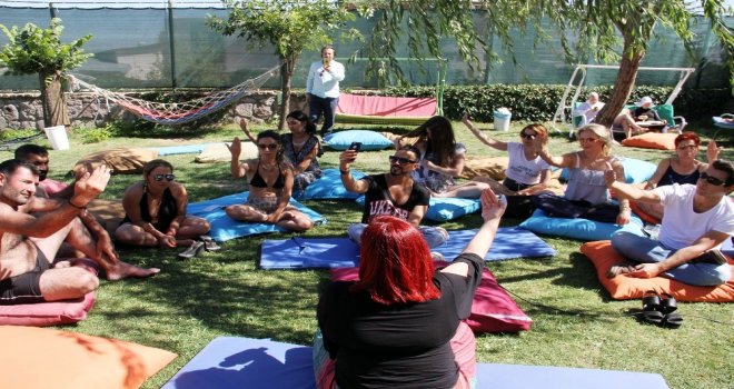 Türkiyede İlk, Kahkaha Ve Çığlık Meditasyonu