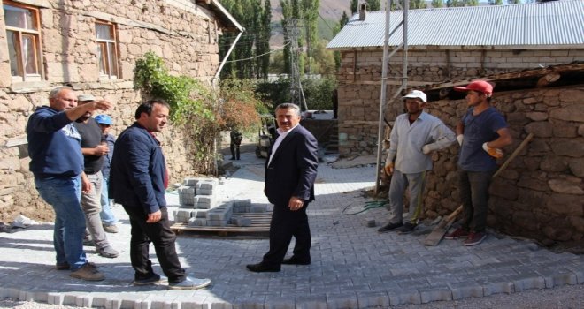 Seydişehirde Parke Ve Asfalt Serimi Sürüyor