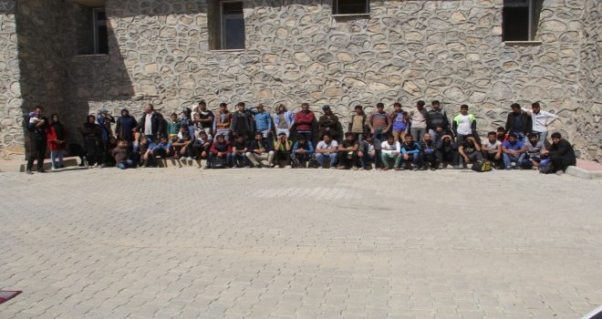 Başkalede 75 Kaçak Şahıs Yakalandı