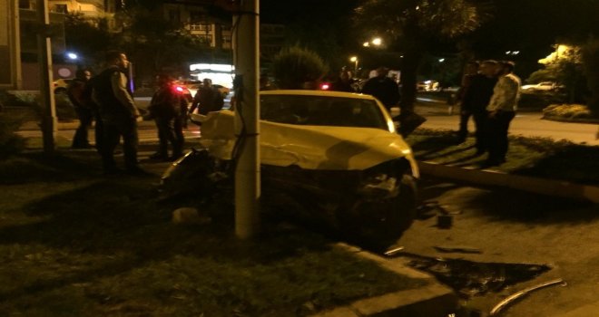 Zonguldakta 2 Araç Çarpıştı; 1İ Ağır 7 Yaralı