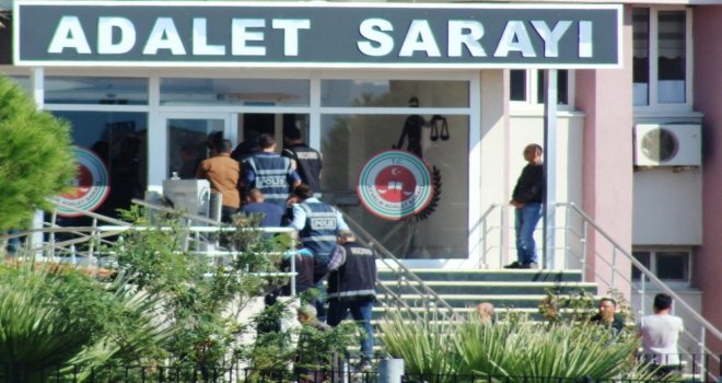 Ayvalıkta Polisten Uyuşturucu Operasyonu