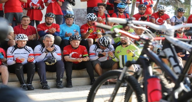 Zafer Bayramında 50 Kilometre Pedal Çevirdiler