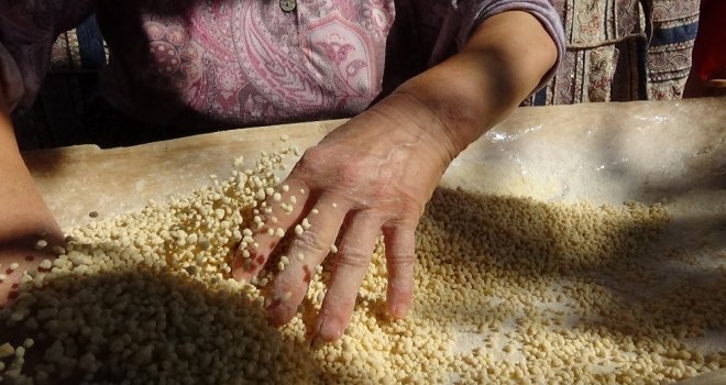 Bu Köyde Kuskus Kadınların Geçim Kapısı Oldu