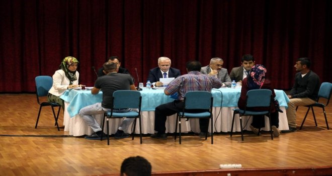 Vali Kamçı Vatandaşların Sorunlarını Dinledi