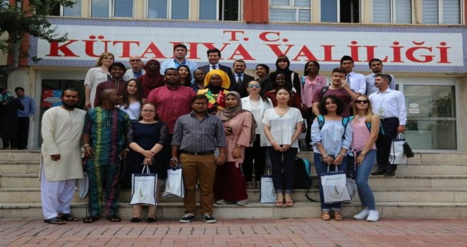 Yaz Okulu İçin Kütahyaya Geldiler
