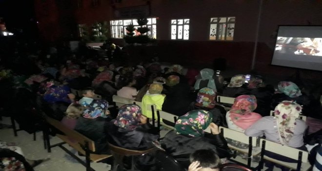 Bigada Ak Parti Sıcak Yaz Gecelerine Renk Katıyor