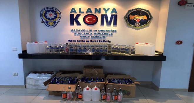 Alanyada 359 Litre Kaçak İçki Ele Geçirildi