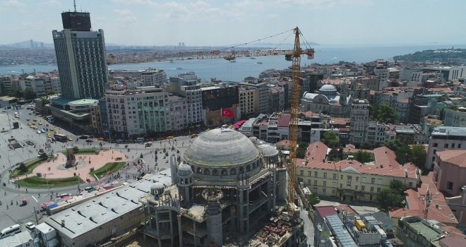 (Özel Haber) Kubbesine Kurşun Dökülmeye Başlanan Taksim Camiinde Son Durum Havadan Görüntülendi