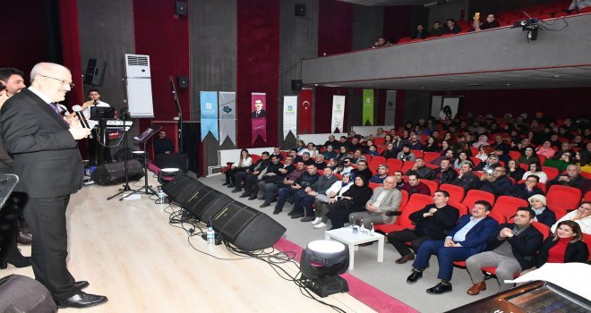 Balıkesirde Barış Mançonun Eserleri Seslendirildi.